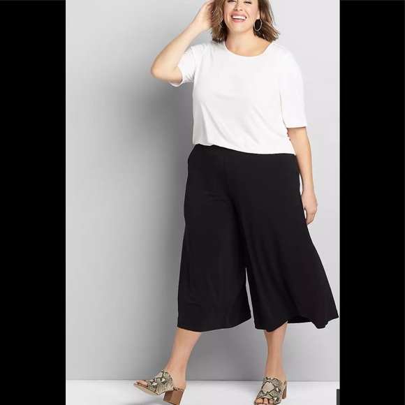 Lane Bryant Pants - Lane Bryant Knit Kit Pull-On Wide Leg Capri 18/20W